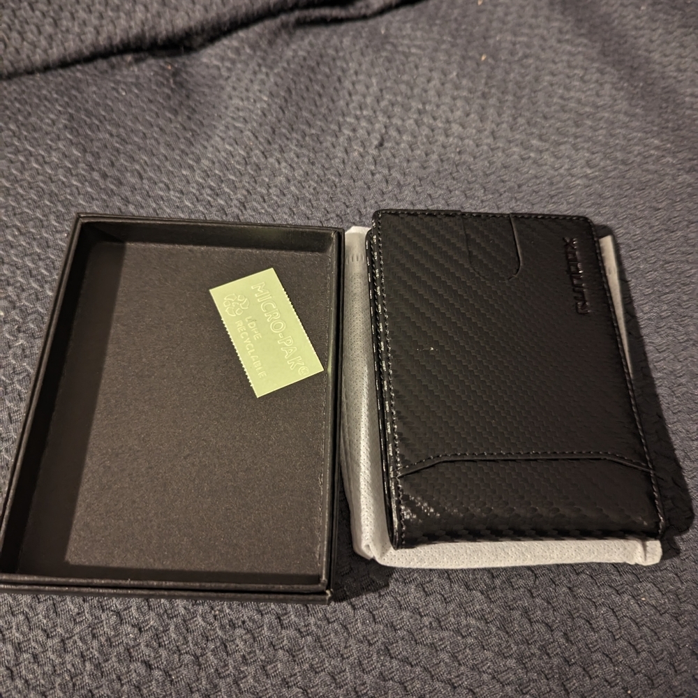 Men's leather wallet:black: Runbox brand